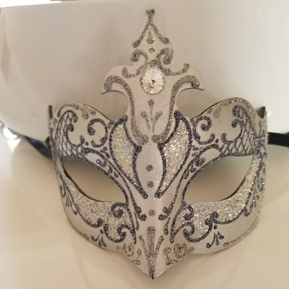 Masquerade Mask 🎭Italy - Picture 5 of 5